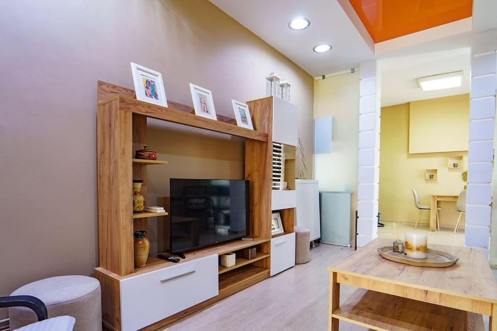 Eleana's Art Studio Apartment Thessaloniki